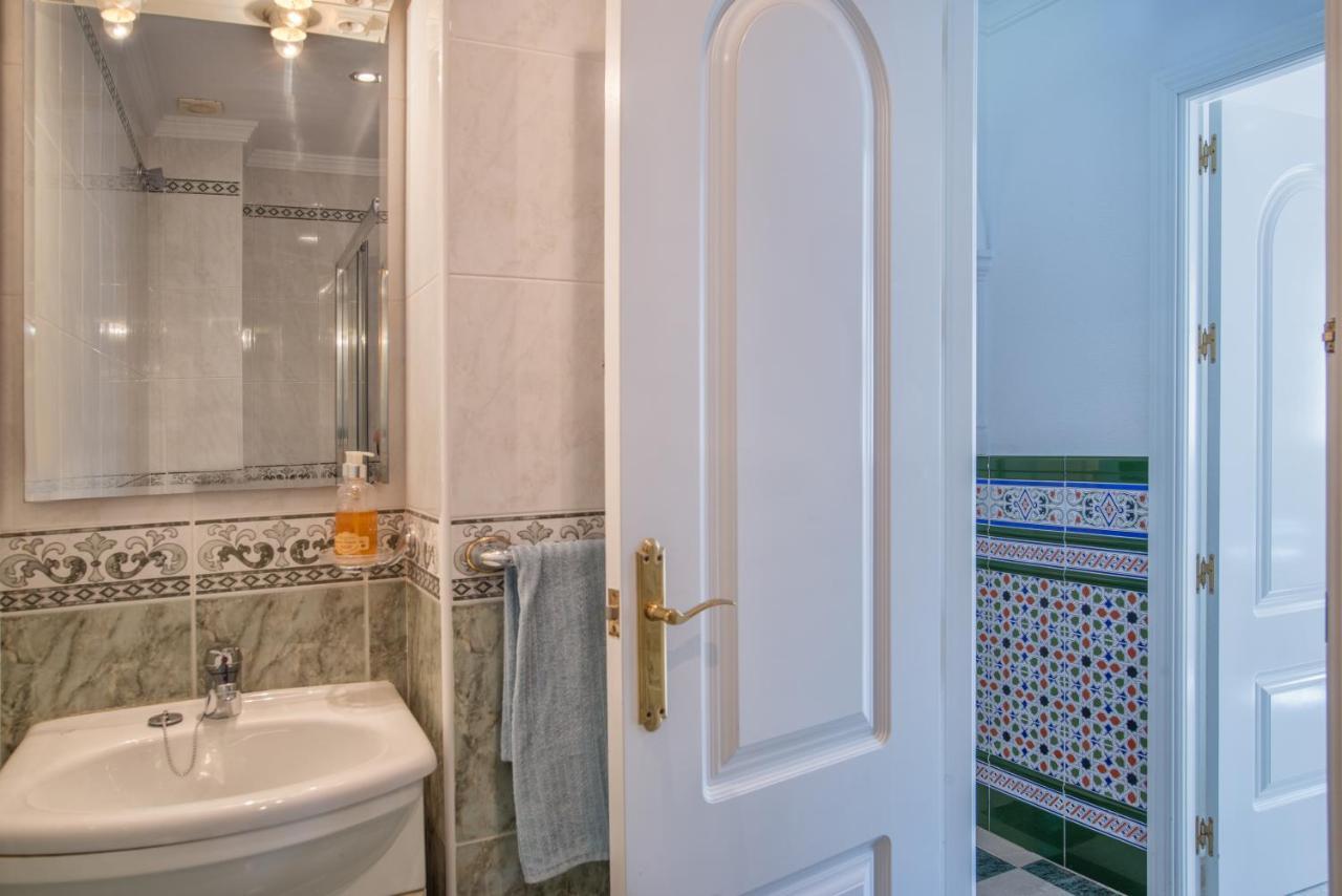 Apartamento De Sue - Parking Incluido! Torremolinos Dış mekan fotoğraf